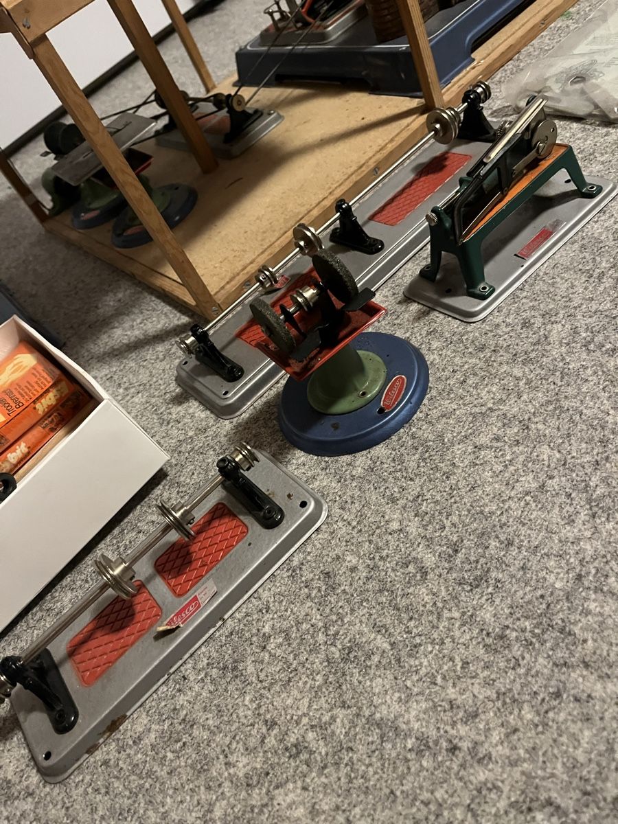 Wilesco Kit di modellismo & Modellini statici: Wilesco Dampfmaschinen – Difettoso da Buch am Irchel venduto da lui_mkf9 2
