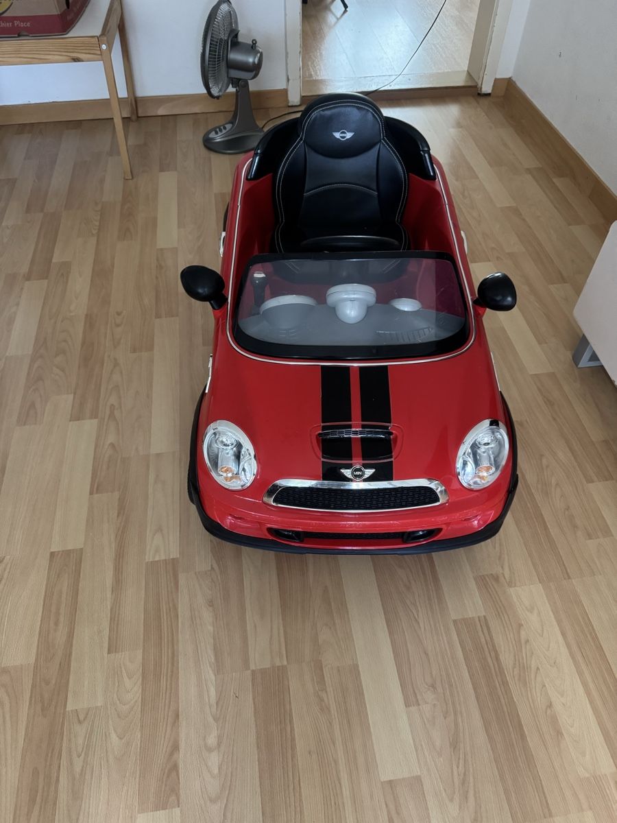 Fahrzeuge für Kinder: Electric Ride-On Car Mini Cooper Red Used – Gebraucht aus Zürich von Qurmanc 3