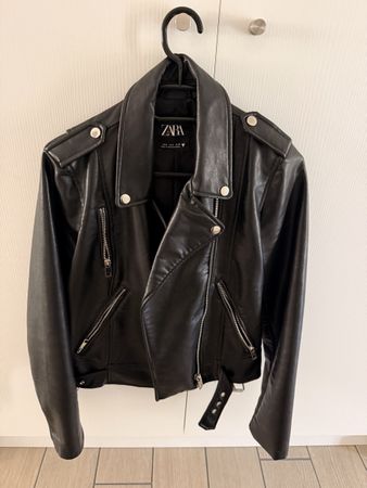 Veste en cuir ZARA - look motard 