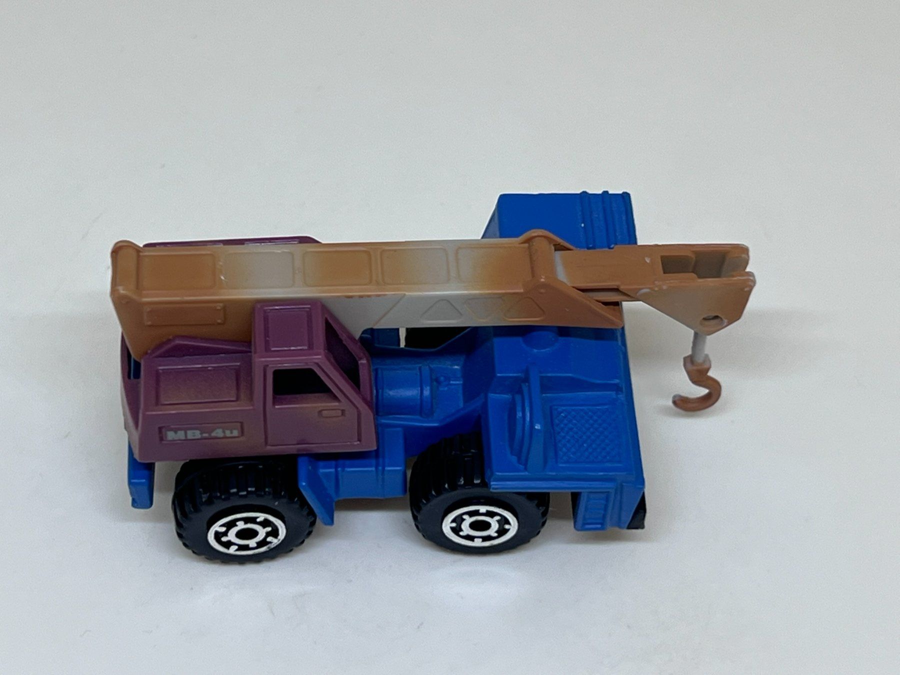 Matchbox Modellini d'auto: Matchbox Mobile Crane #386 – Usato da Wildegg venduto da LaaBoutique 1