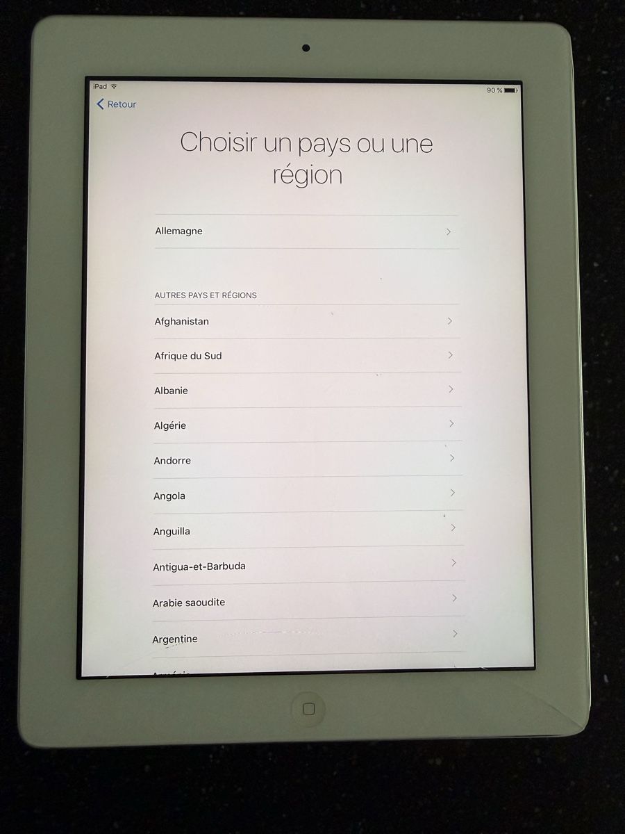 Apple Tablet PC: iPad 16gb model A1416 – Difettoso da Claro venduto da KarinS84