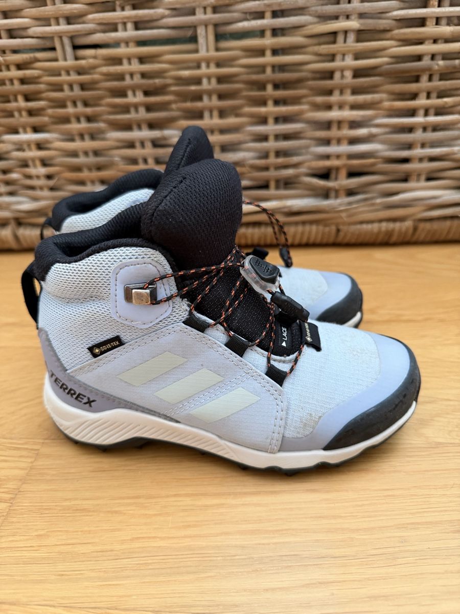 Adidas Scarpe per ragazzi: Treckingschuhe - Adidas Terrex 30.5 – Usato da Zürich venduto da yaelle106 2