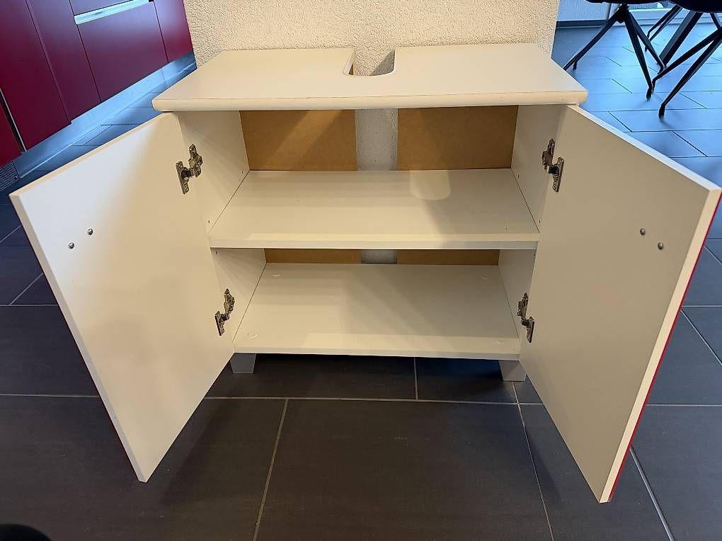Mobili per bagno: Lavabo Unterschrank – Usato da Zäziwil venduto da Yvonne2532 2