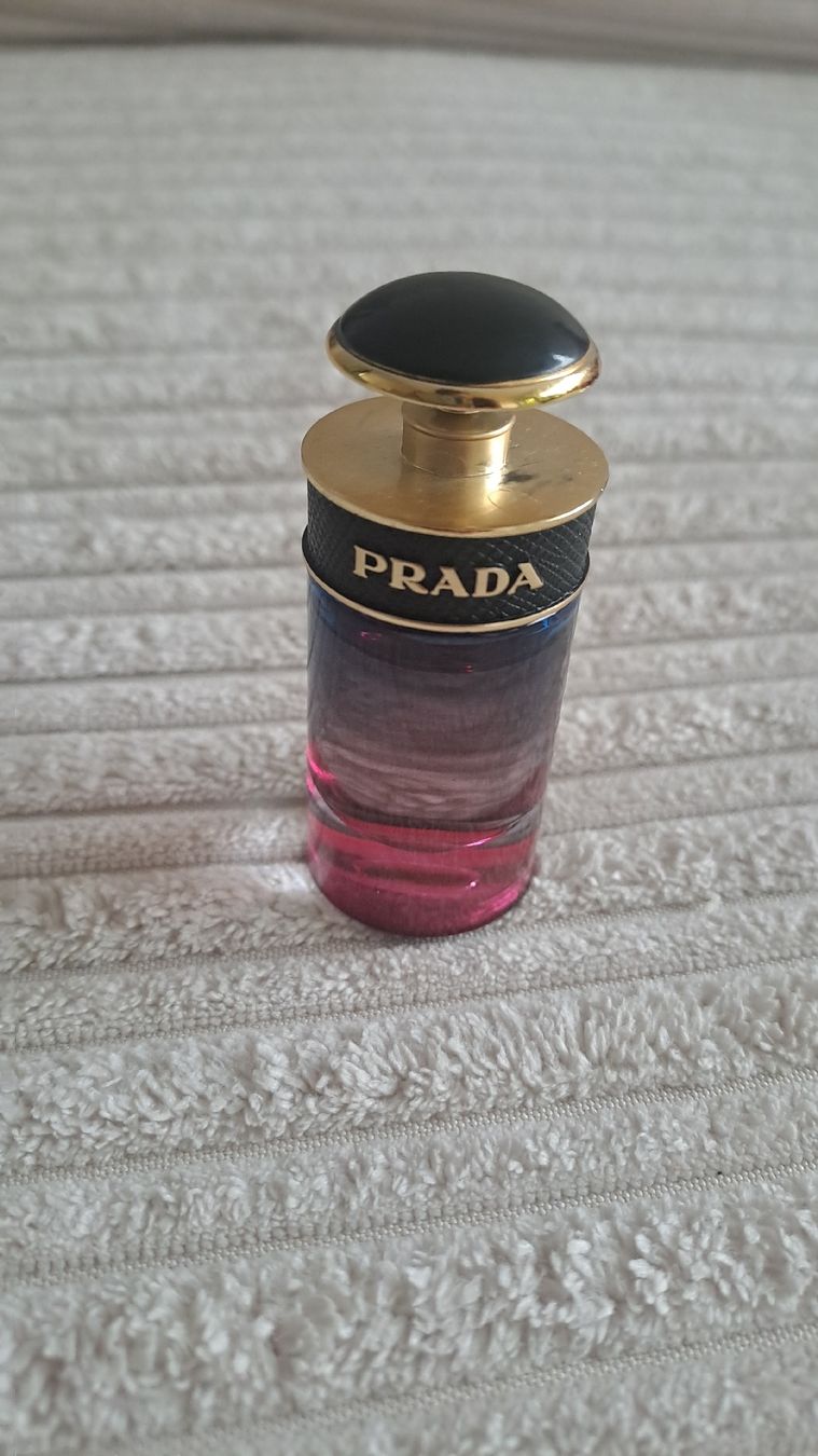 Prada Profumi & Eau de Toilette: Parfum Prada Candy Night Eau de Parfum / Reisegrösse 7ml – Usato da Zürich venduto da Riseli 2