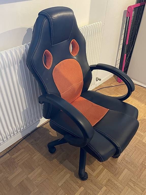 Sedie: Chaise de gaming noire et orange – Usato da Gland venduto da Khazmur1