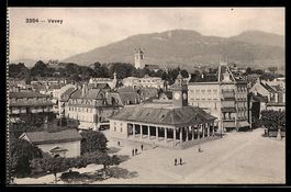AK Vevey, Strassenpartie mit Kirche
