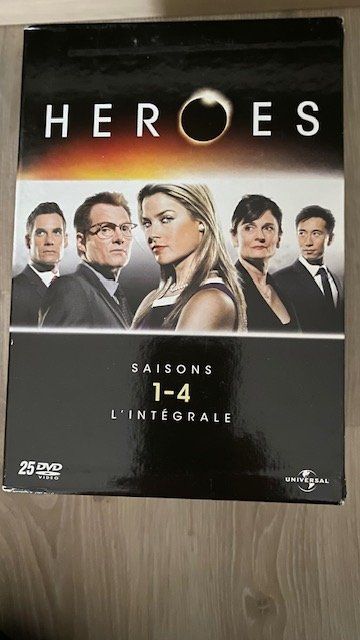 Tutti i DVDs: Coffret DVD Heroes saison 1-4 – Usato da Crans VD venduto da vra_262m