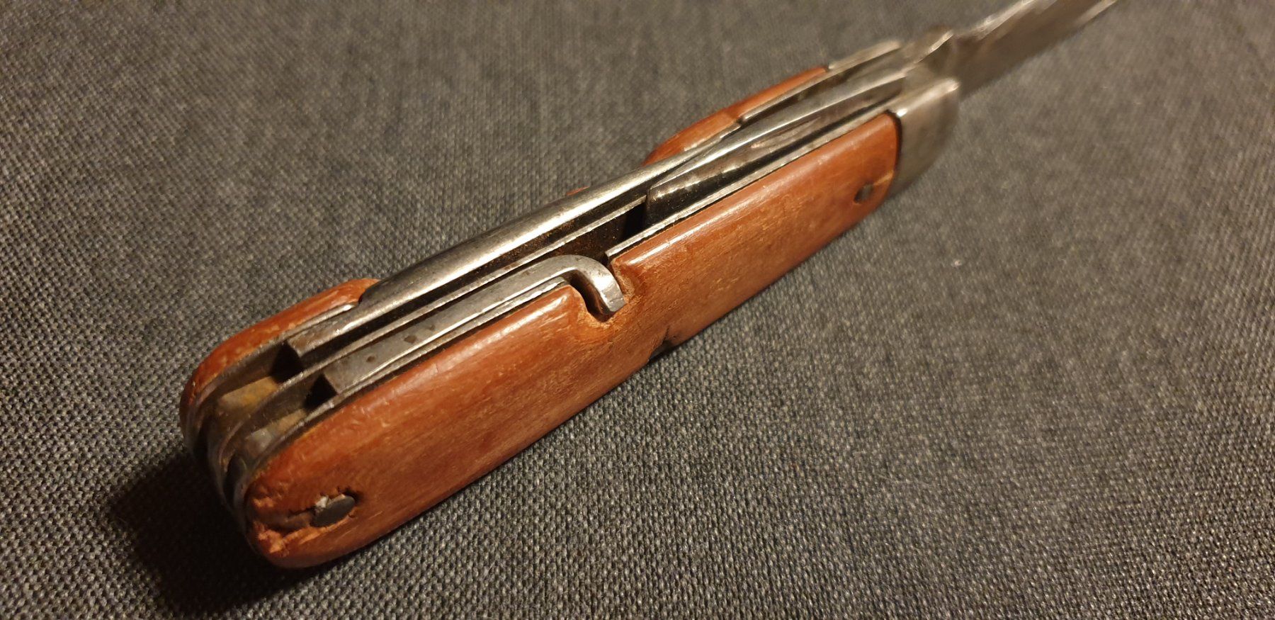Wenger Coltelli tascabile: Wenger Militar mod 1908 Sackmesser Alt Holz – Usato da Val D Illiez venduto da SnowRoof 3
