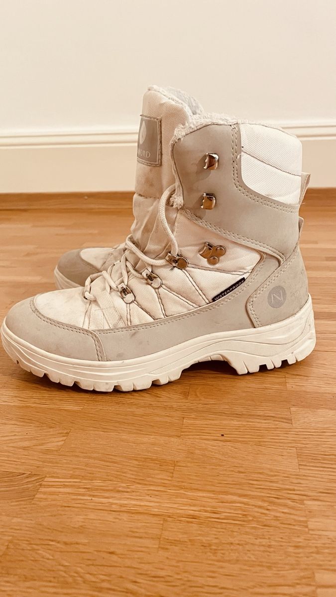 46 Nord Scarpe da donna: Winterschuhe 46 Nord, Größe 40 – Usato da Luzern venduto da lei_5btm 7