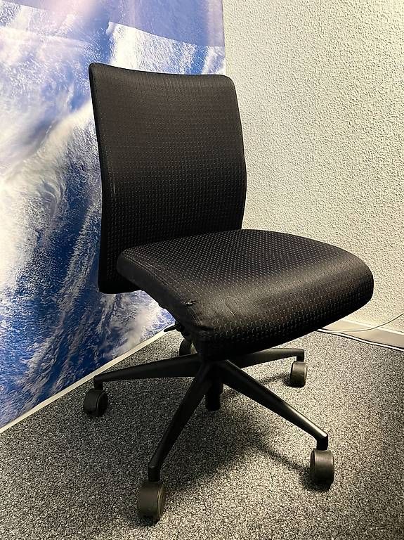 Stühle: Bürostuhl schwarz  – Gebraucht aus Zürich von ali_5h9v