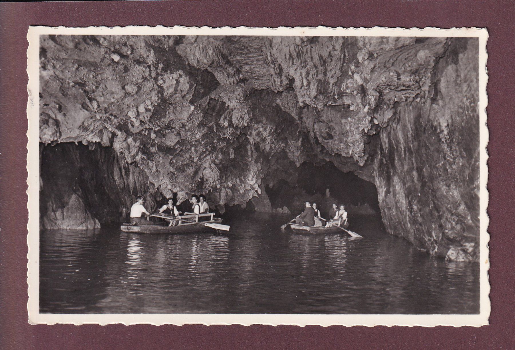 Ansichtskarten: ST. LEONARD - Lac souterrain – Gebraucht aus Pully von nicecards