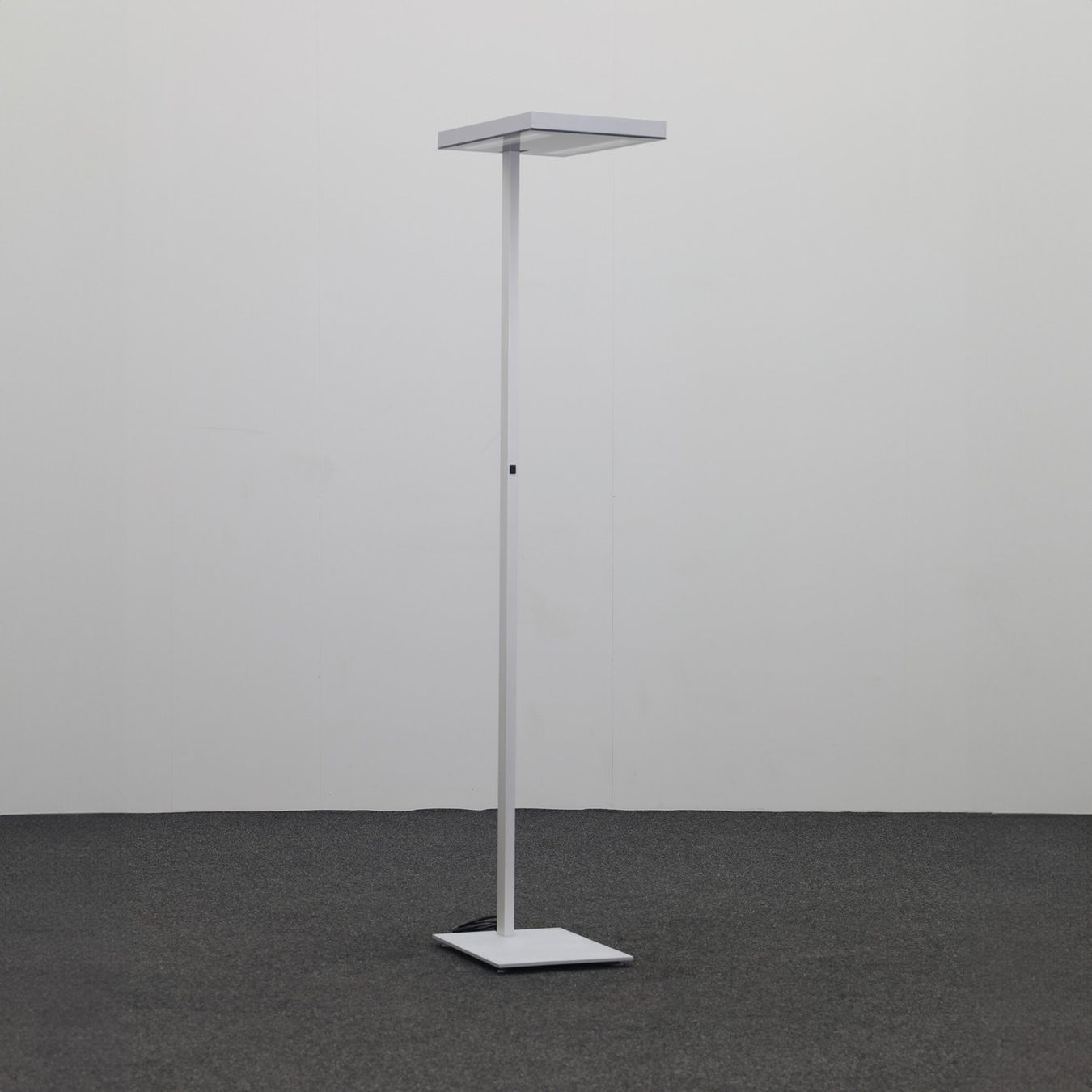 Lampen: Bürostehleuchte Glamox Free , Neu – Neu und originalverpackt aus Lenzburg von Buerokonz