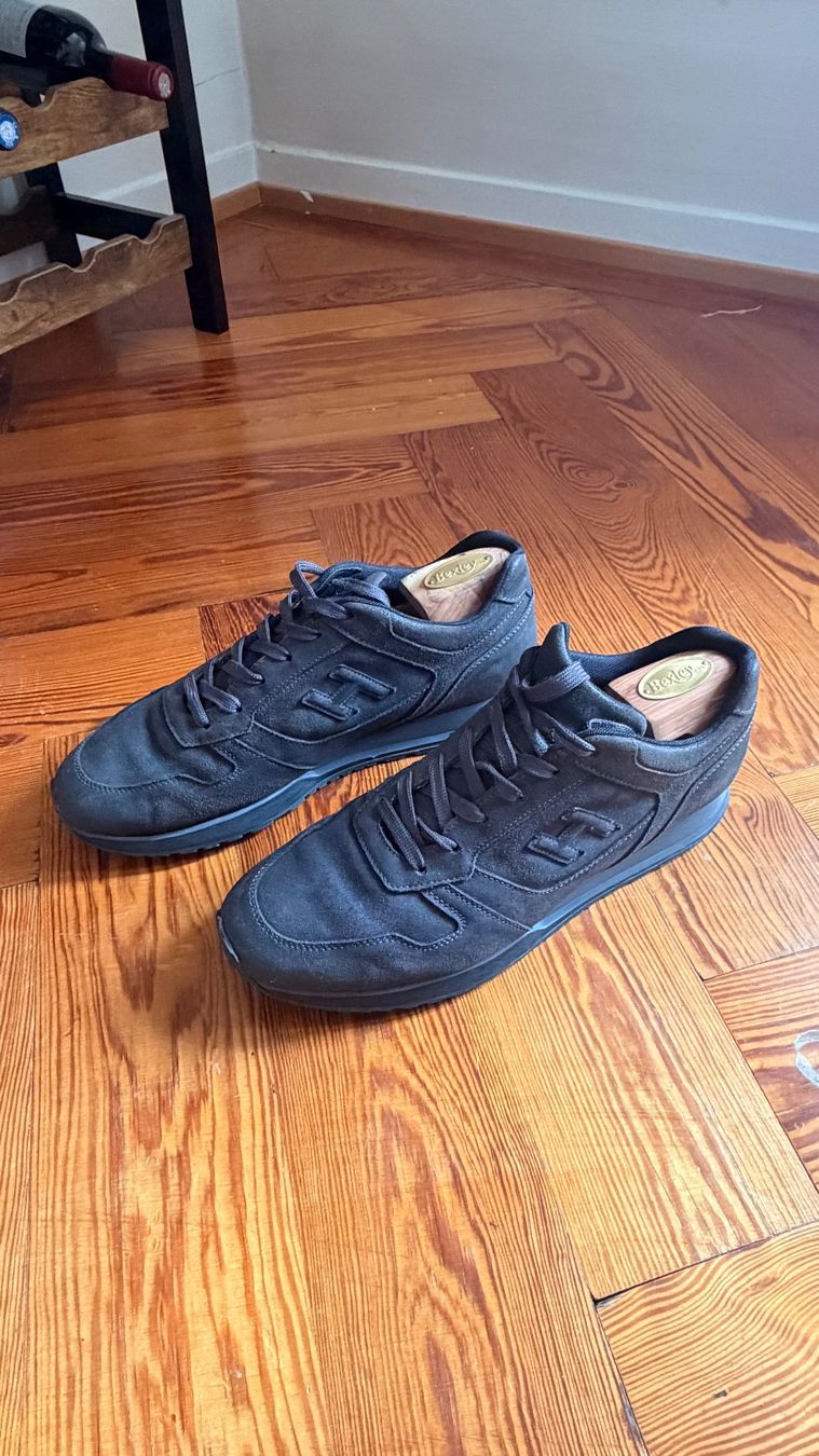 Hogan Scarpe da uomo: Hogan Suede Sneakers – Usato da Genève venduto da SwissBoug