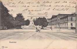 Neuchâtel, Place Monument de la République, circulée 1907
