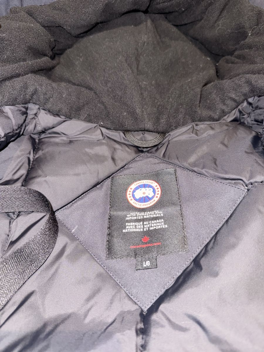 Canada Goose Jacken: Canada Goose Damen Parka, Grösse L – Gebraucht aus Teufenthal AG von iris-angel07 3