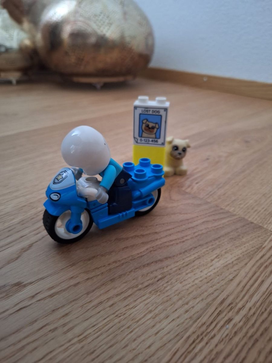 Lego Spielzeuge: LEGO® 10967 Polizeimotorrad – Gebraucht aus Bachenbülach von Jennyg