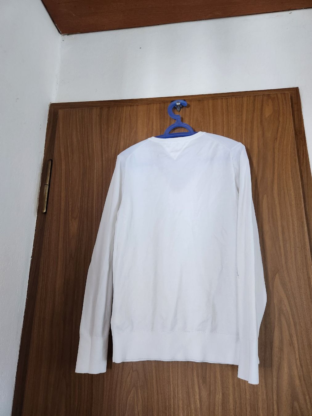 Tommy Hilfiger Pullover & Sweatshirts: Pull V blanc Tommy Hilfiger taille XL  – Gebraucht aus Niedergösgen von Eva2410 1