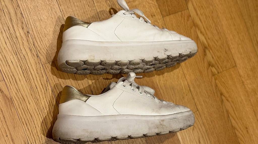 Scarpe da donna: GEOX Schuhe Grösse 39 weiss/gold – Usato da Matten b. Interl venduto da atc_p2hb 1