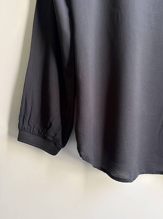 Esprit Chemisiers: Bluse schwarz edc by Esprit Gr. S – D'occasion à Netstal par gapow 3