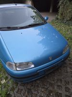 Auto Fiat Punto 85 16V blu met. jahrgang 1998