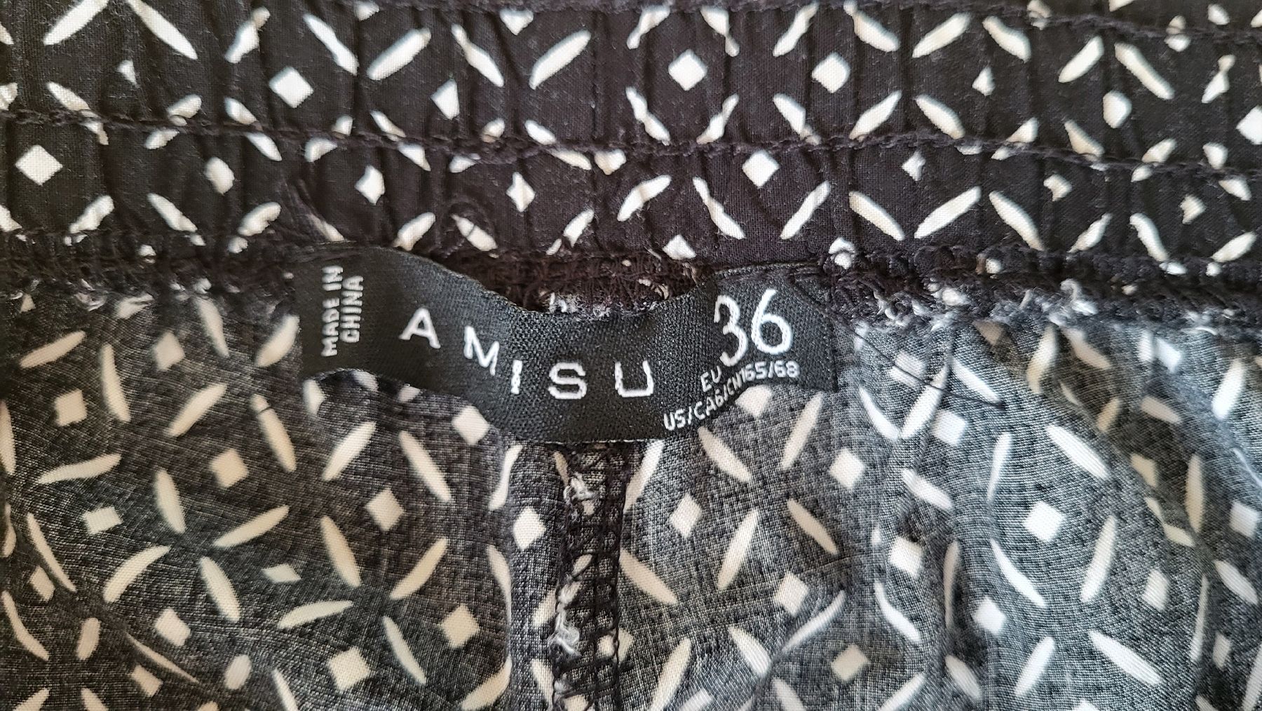 Pantaloni: lässige Sommerhose Grösse 36 – Usato da Oekingen venduto da FlamingoDoktor 2