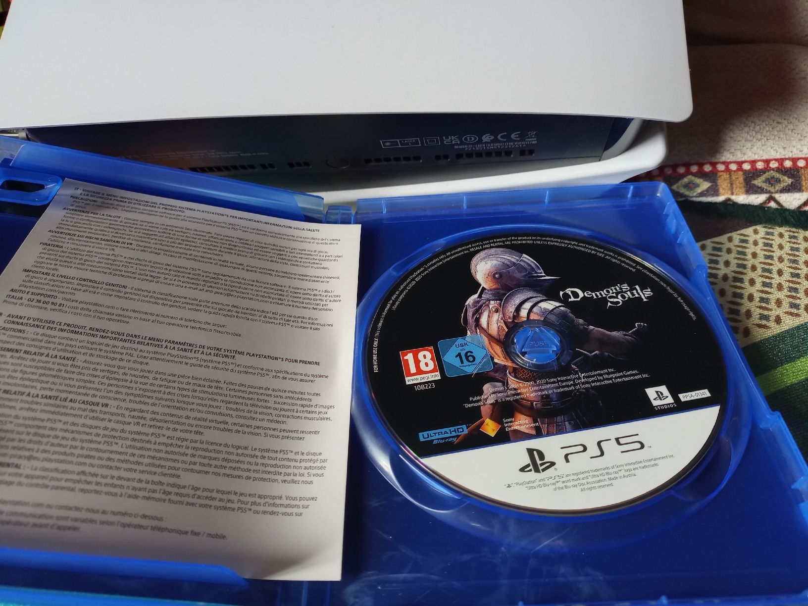 Sony Consoles: PS5 Playstation mit Controller und Demon's Souls – D'occasion à Bremgarten AG par derhuman 6