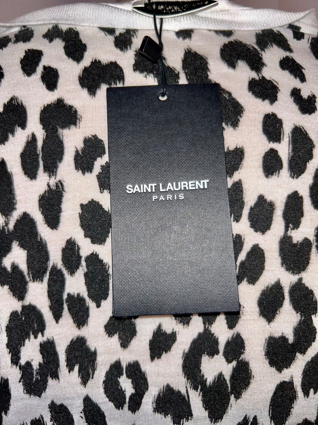 Saint Laurent T-shirt: Saint Laurent T-Shirt – Nuovo e nell'imballaggio originale da Davos Dorf venduto da Juszy-Shop 3