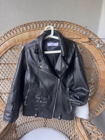 Bershka Kunst Lederjacke