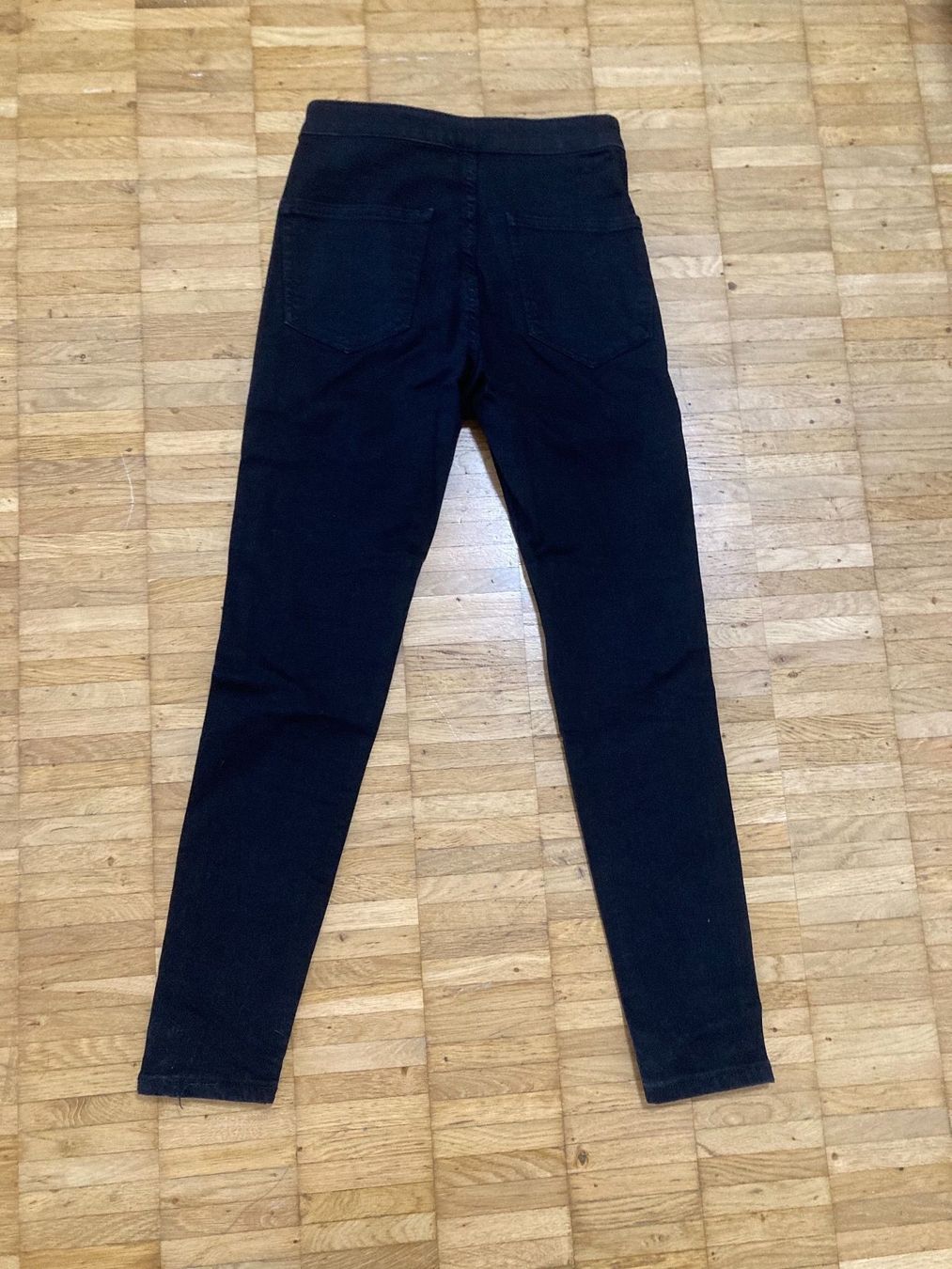 Jeans: Schwarze Jeggings Gr. 38 – Usato da Thun venduto da Vans_98 1