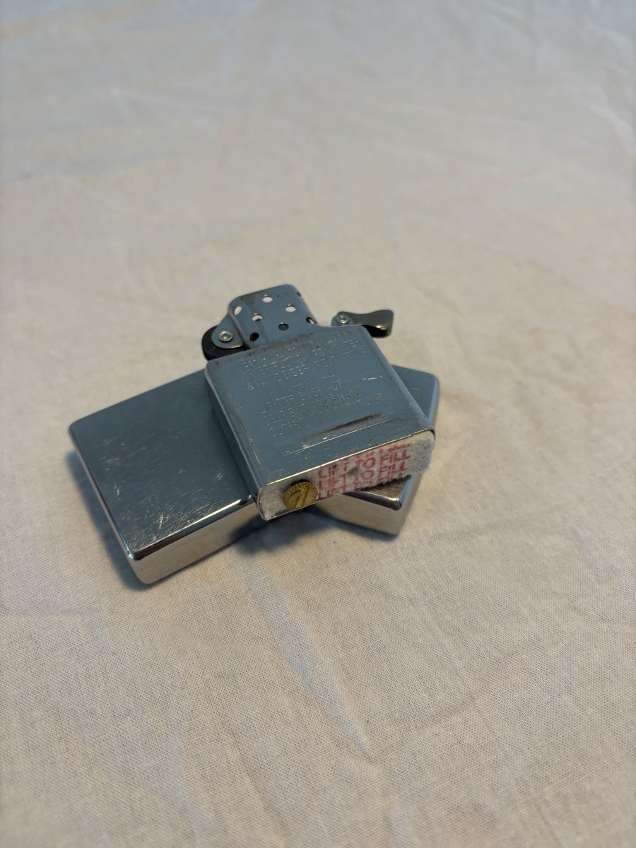 Zippo Feuerzeuge: Zippo – Gebraucht aus Bern von thi_9gyw 2