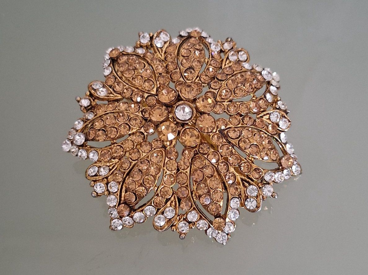 Accessoires pour cheveux: VINTAGE WsNDERSCHÖNEHAARSPANGE – D'occasion à Kerzers par ExpressoTerreno