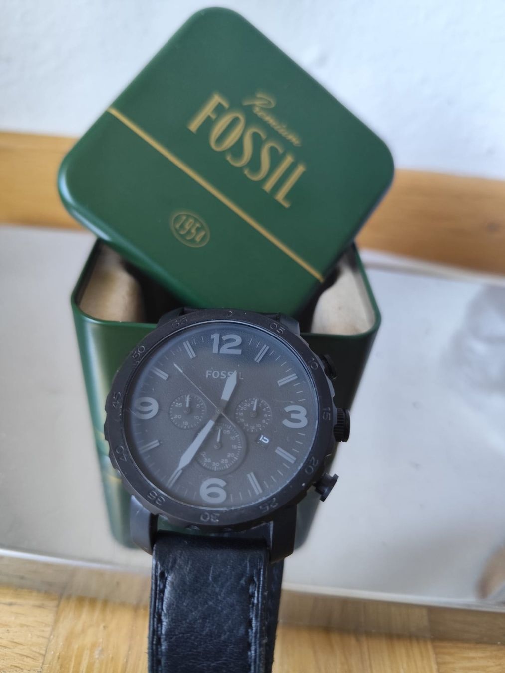 Fossil Uhren: Fossil Herrenuhr Chronograph Schwarz Leder – Gebraucht aus Nidau von lpilloud