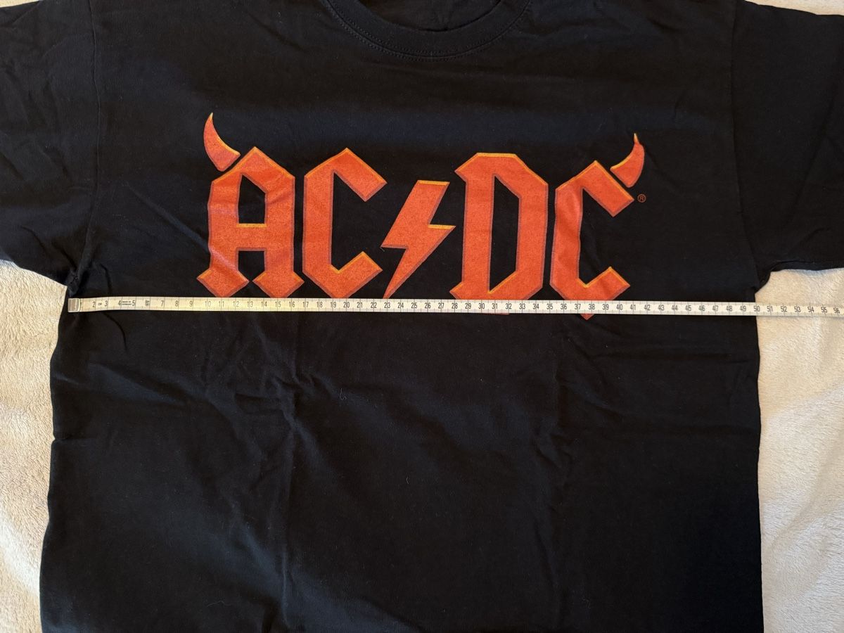 T-shirts: AC/DC Tour Shirt 2016 – D'occasion à Steffisburg par laura_bazinga 3
