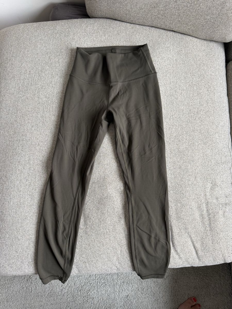 Lululemon Leggings: Lululemon Hose Olivgrün Grösse 6 – Usato da Schlieren venduto da NM_Nici 1
