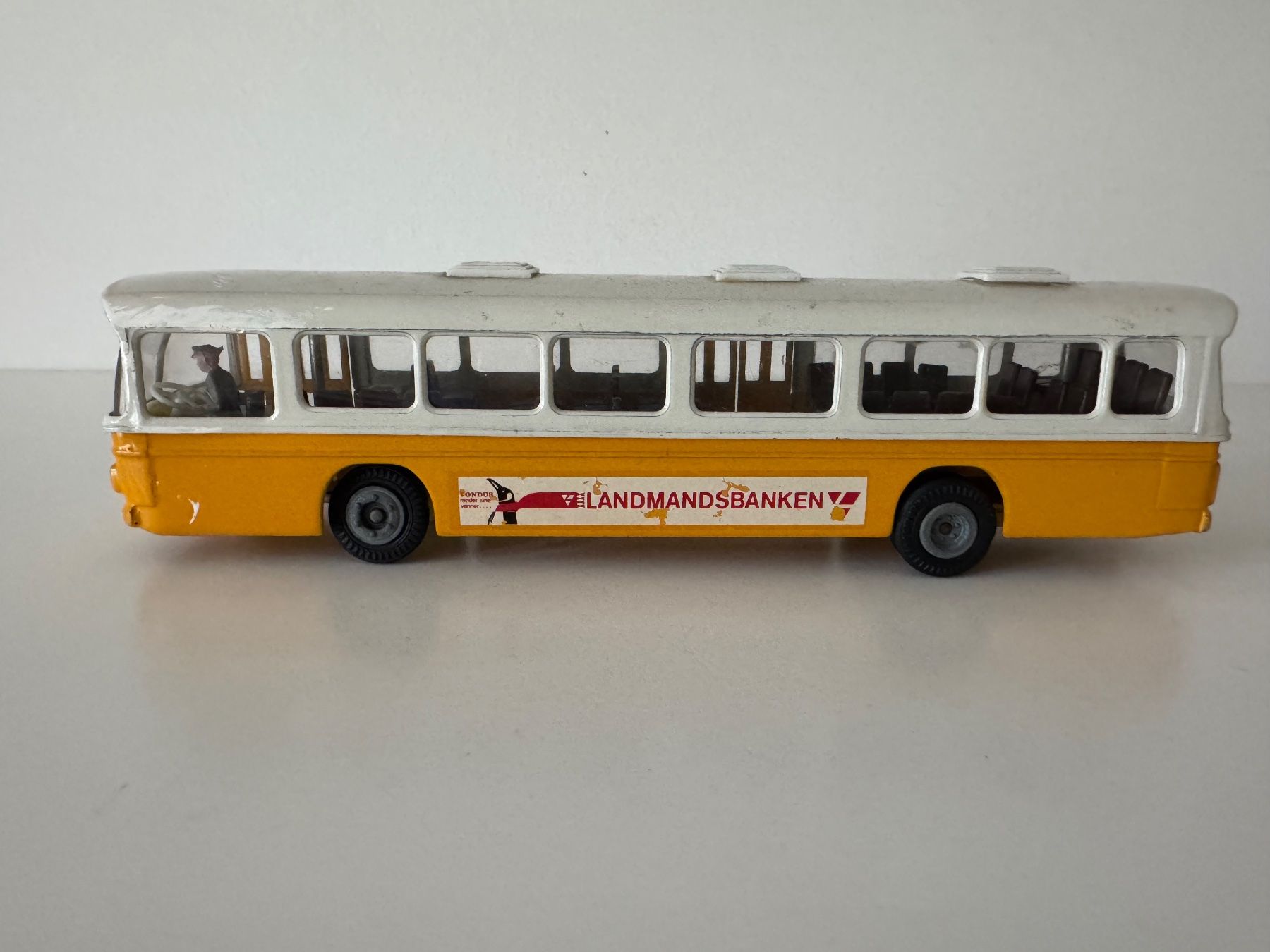 Tekno Modellini d'auto: Tekno 851 Scania CR-76 Bus – Usato da Winterthur venduto da Arma3