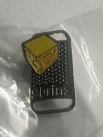 Pins mehrerer Markenartiel