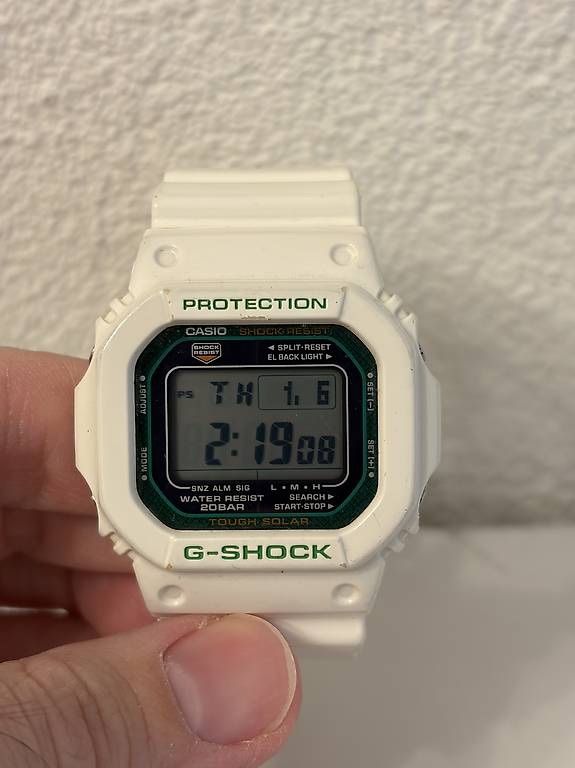 Casio Uhren: Casio G-Shock G-5600A Solar – Gebraucht aus Füllinsdorf von parasys