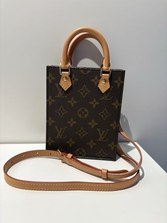 Louis Vuitton Petit Sac Plat avec bandoulière