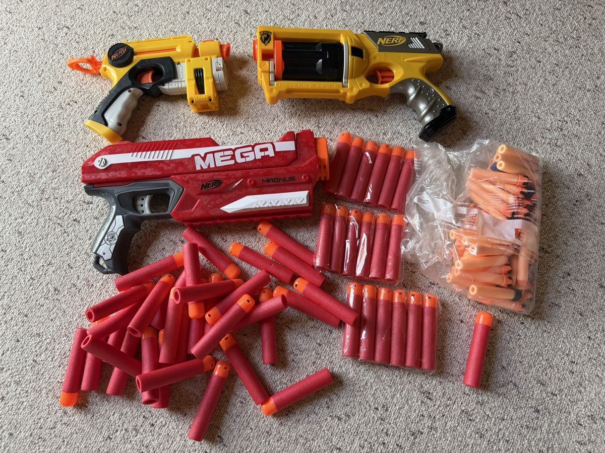 Nerf Spielzeuge: NERF Sammlung + Pfeile – Gebraucht aus Oberwil BL von Wlucky02