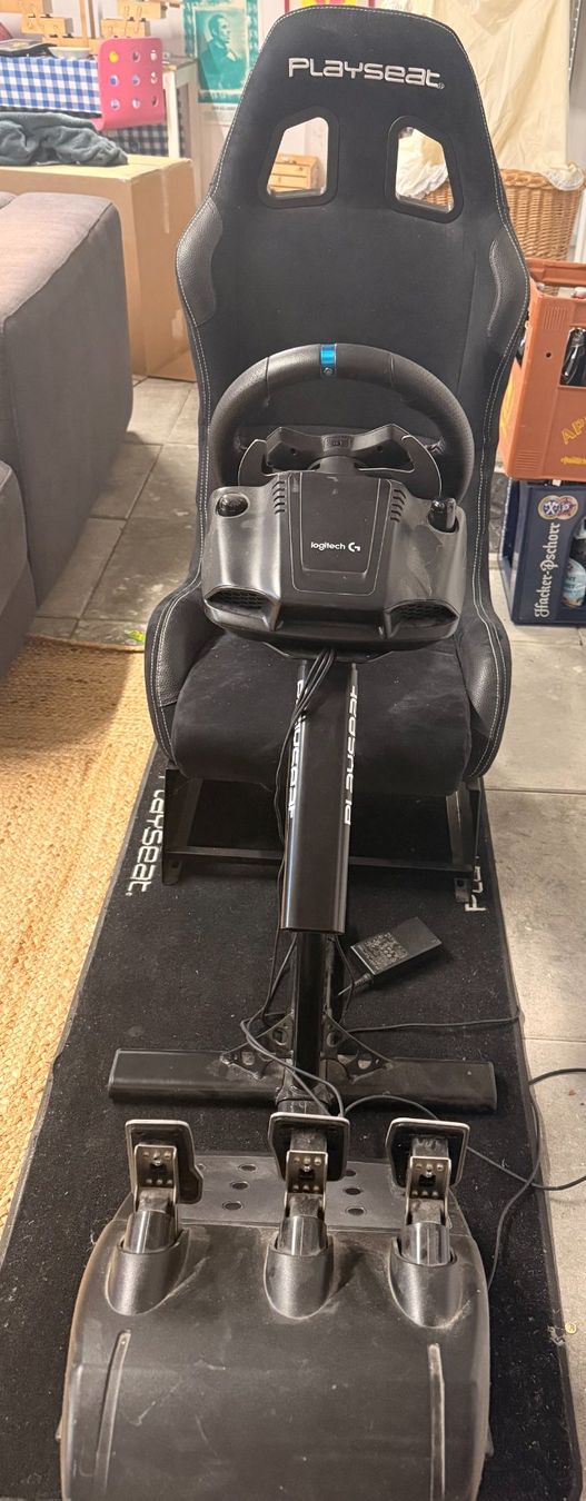 Playseat Sedie: Playseat Alcantara mit Logitech G29 – Usato da Winterthur venduto da oasis210972 1