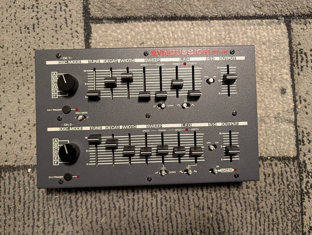 Strumenti musicali: Syncussion SY1-M mit Midi  – Usato da Zürich venduto da Flvr