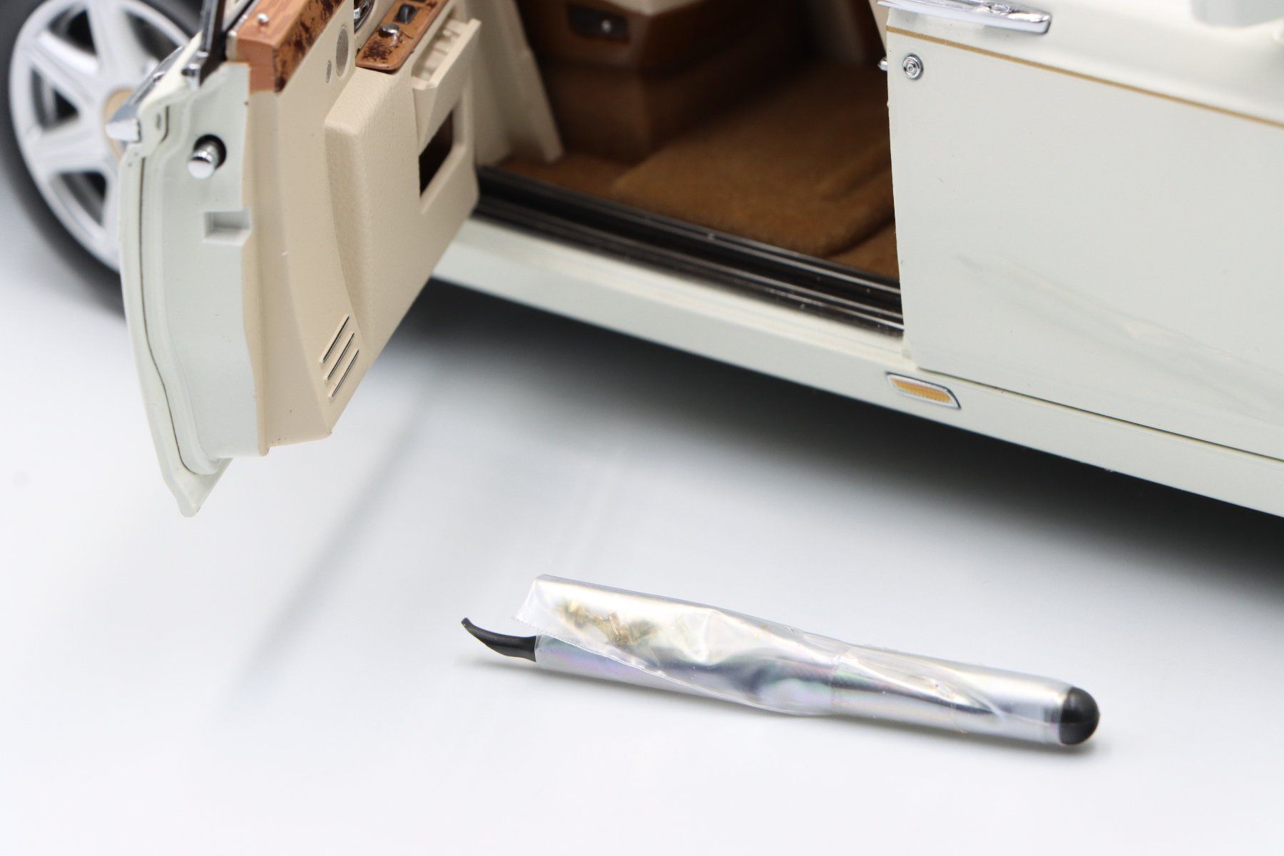 Rolls Royce Modellini d'auto: Rolls Royce Phantom EWB 2012 1:18 Kyosho – Nuovo e nell'imballaggio originale da Bühl b.Aarberg venduto da modelldiecast 9