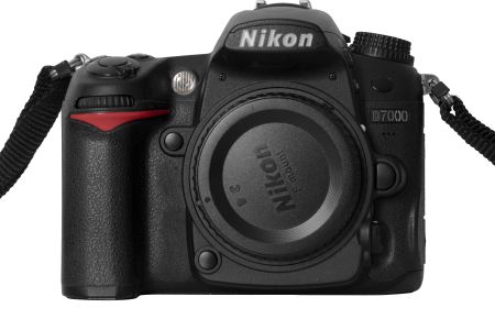 NIKON D7000 - Kamera mit FULL HD VIDEO D 7000