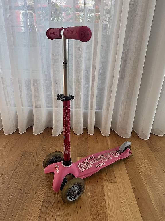 Kickboard: Micro Mini Deluxe Pink – D'occasion à Zürich par dominicmueller87 1