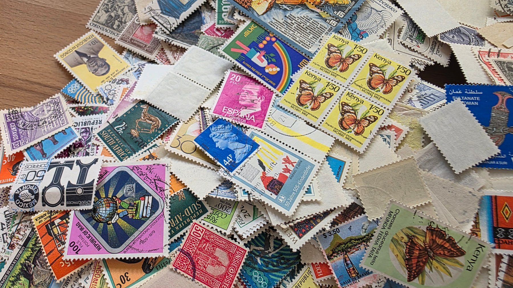 Tous les timbres: Briefmarken aus aller Welt – D'occasion à Wettswil par Schnuebe 1