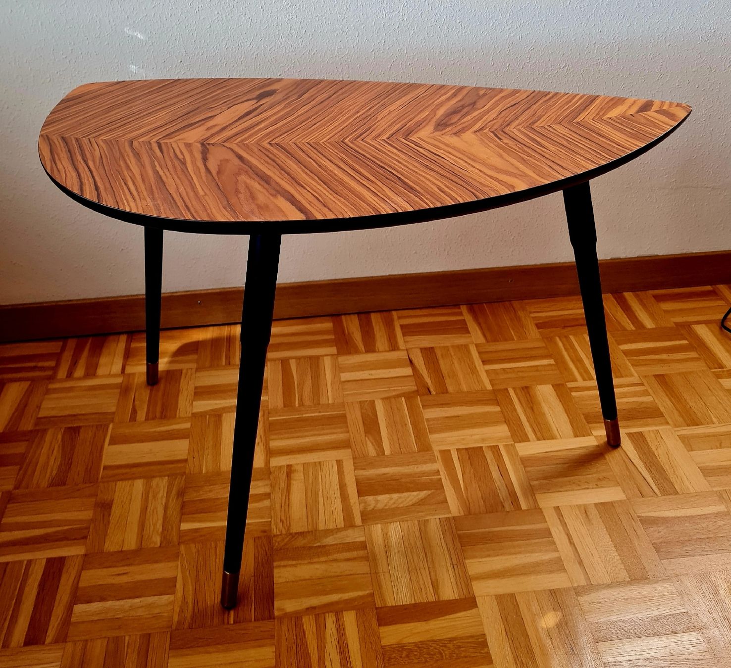 Tables: Beistelltisch - Couchtisch  – D'occasion à Maur par Tashi010