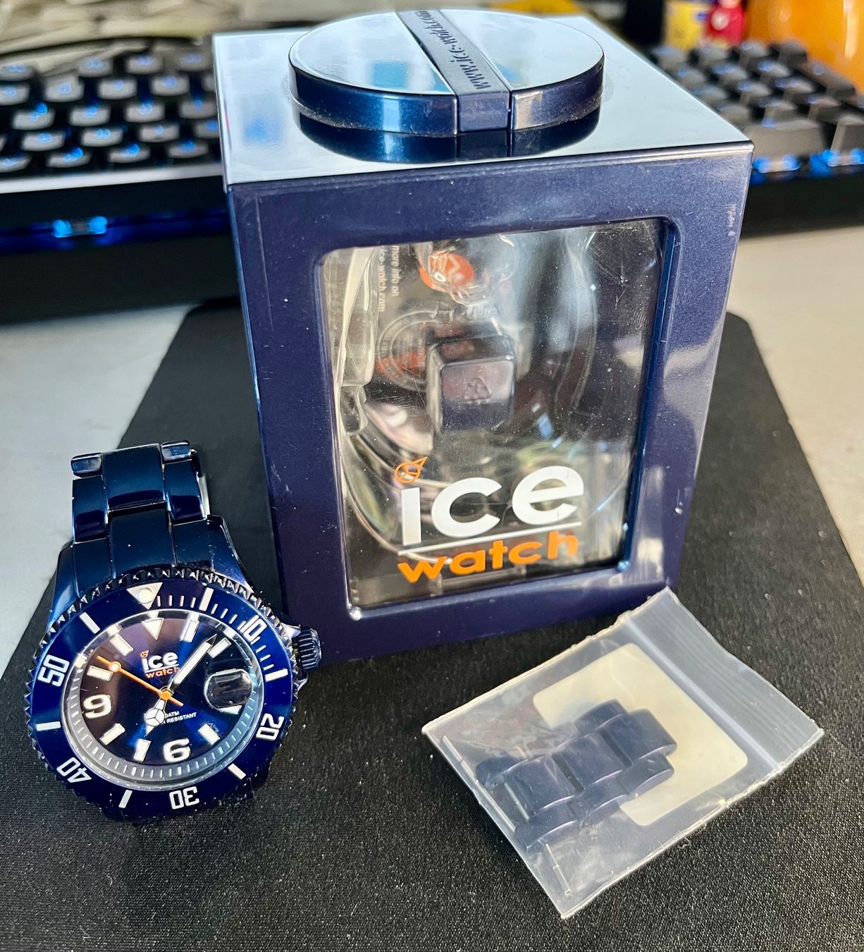 Ice watch Orologi: Aluminium ICE Watch blue – Usato da Morges venduto da otaku_trading 3
