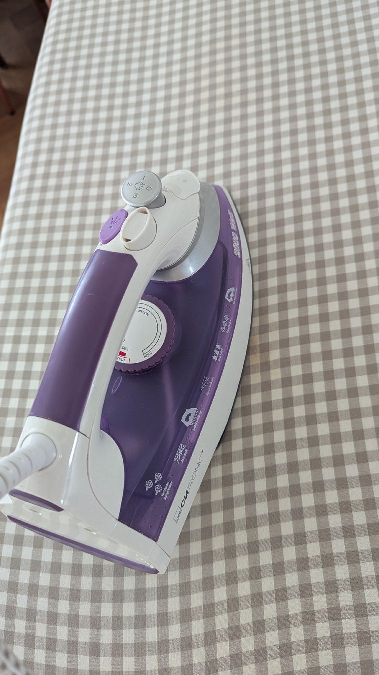 Ferri da stiro: Iron 2800W – Usato da Basel venduto da mhg_99c6 1