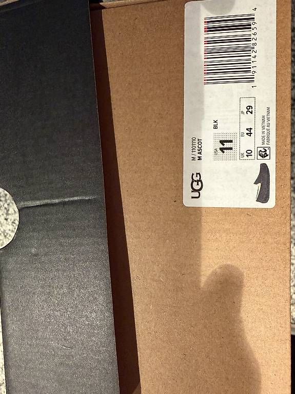 Ugg Scarpe da uomo: UGG Herren M Ascot Gr. 44 – Nuovo (secondo la descrizione) da Wangen ZH venduto da alexia022 3