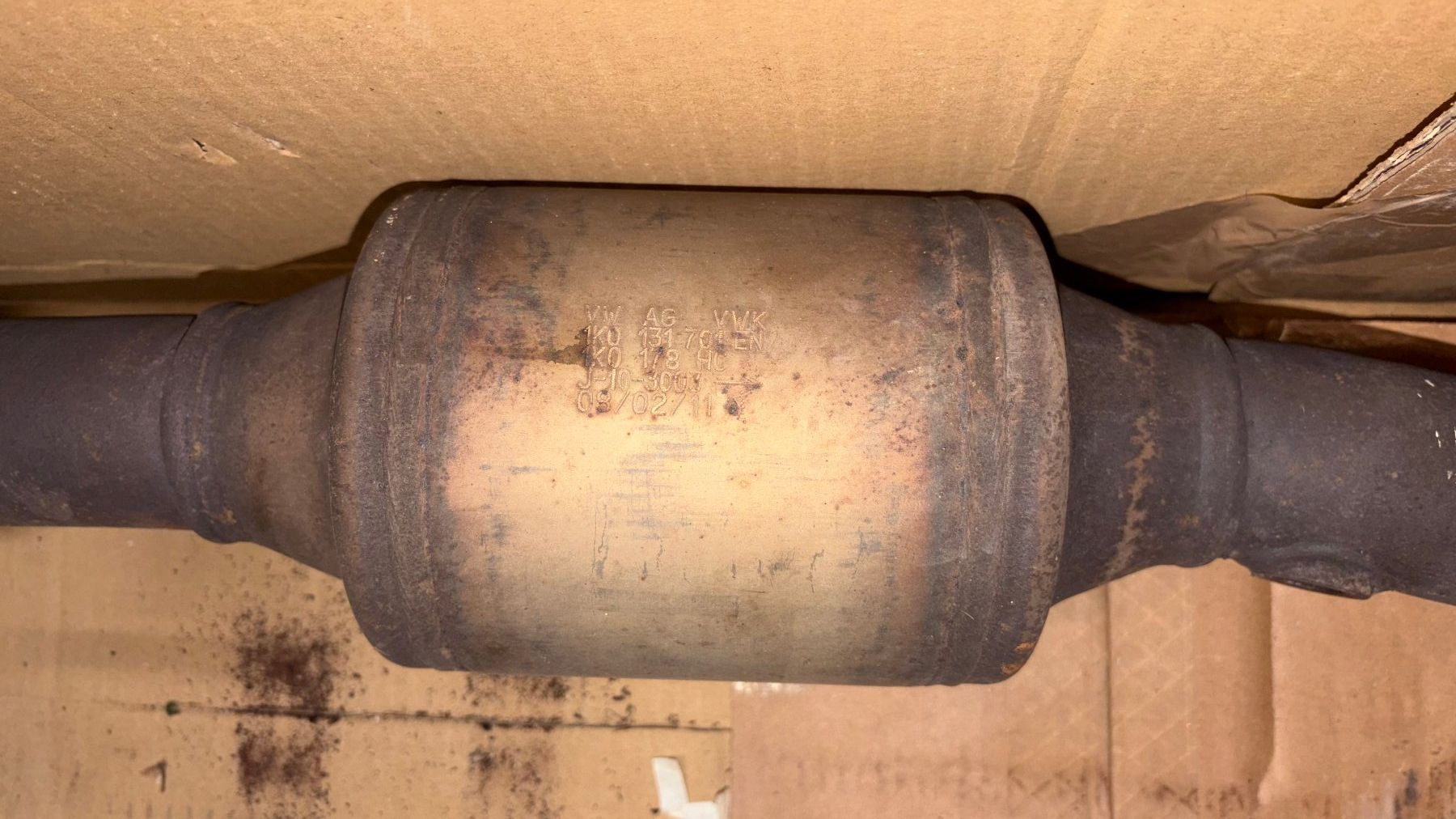 Volkswagen Auspuffanlagen: Original VW Golf 6 R Downpipe – Gebraucht aus Zofingen von GTracer 4